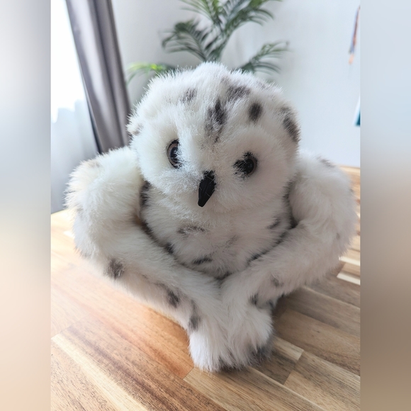 Folkmanis Plush Stuffed Snowy Owl Puppet with Moving Head Medium Sized - Picture 4 of 5